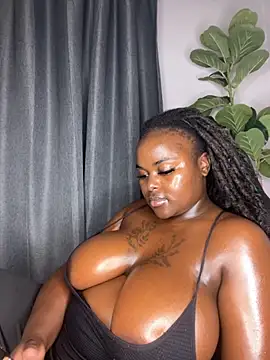 Honeycoco0211 online show from 09-08-25, 06:18