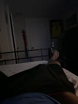 Snapshot of bwcalexander chatting on 09-18-25, 07:43 bwcalexander online show from 09-18-25, 07:43