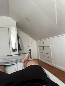 Snapshot of bwcalexander chatting on 12-15-25, 02:32 bwcalexander online show from 12-15-25, 02:32