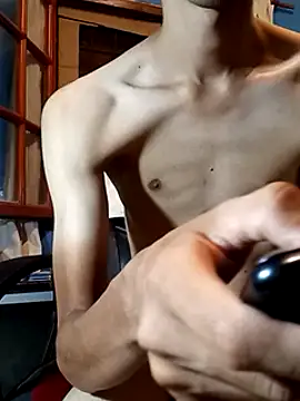 Snapshot of takumysexy chatting on 03-05-25, 02:03 takumysexy online show from 03-05-25, 02:03