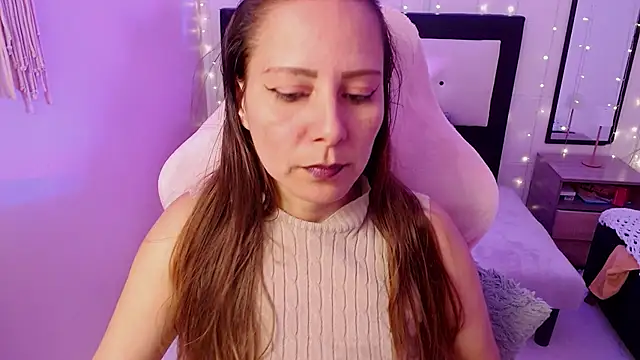 camila delarosa online show from 06-02-26, 04:31