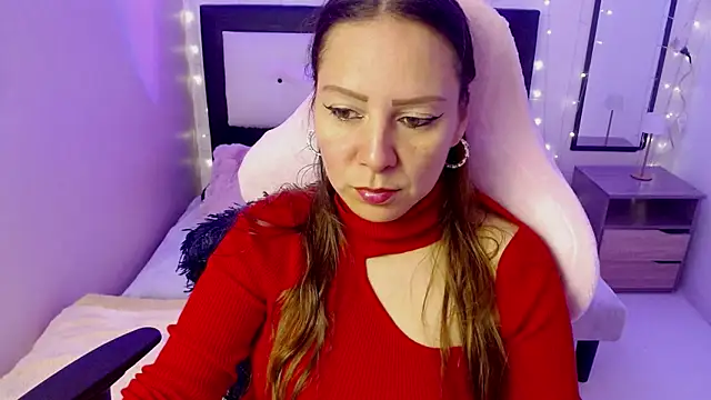 Snapshot of camila_delarosa chatting on 06-20-26, 12:19 camila delarosa online show from 06-20-26, 12:19
