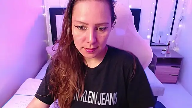 Snapshot of camila_delarosa chatting on 07-01-26, 05:56 camila delarosa online show from 07-01-26, 05:56