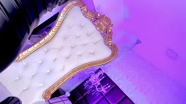 Snapshot of Dalila_Thoms chatting on 03-17-25, 01:29 Dalila Thoms online show from 03-17-25, 01:29