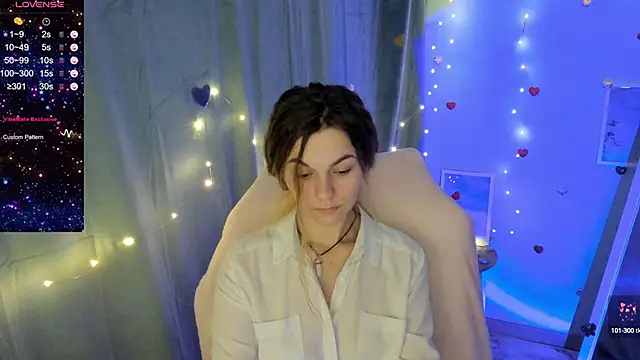 Sweet me  online show from 03-15-25, 10:24