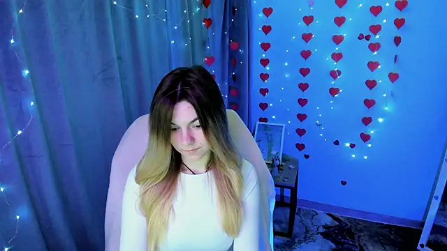 Sweet me  online show from 03-30-26, 06:03