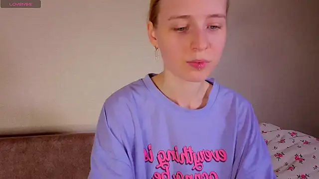 Crayzy Luv online show from 06-17-26, 10:32