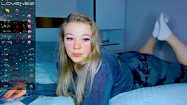 Snapshot of kitti_kaattt chatting on 01-05-25, 04:14 kitti kaattt online show from 01-05-25, 04:14