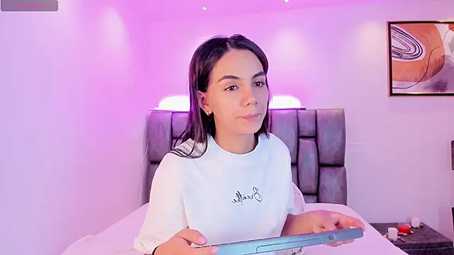 Snapshot of martina_mancini chatting on 01-29-25, 11:41 martina mancini online show from 01-29-25, 11:41