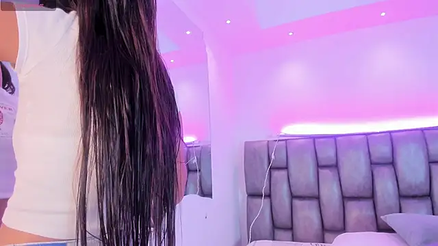 Snapshot of martina_mancini chatting on 10-08-25, 11:30 martina mancini online show from 10-08-25, 11:30