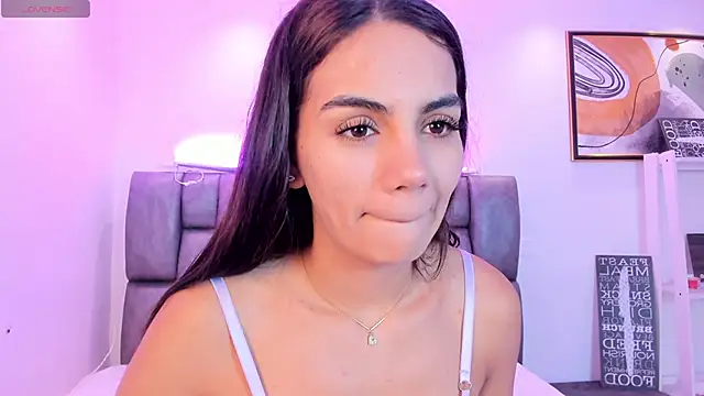 Snapshot of martina_mancini chatting on 10-29-25, 01:24 martina mancini online show from 10-29-25, 01:24