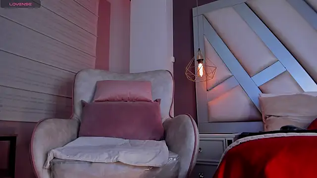 Janna Rousse  online show from 09-13-25, 02:17