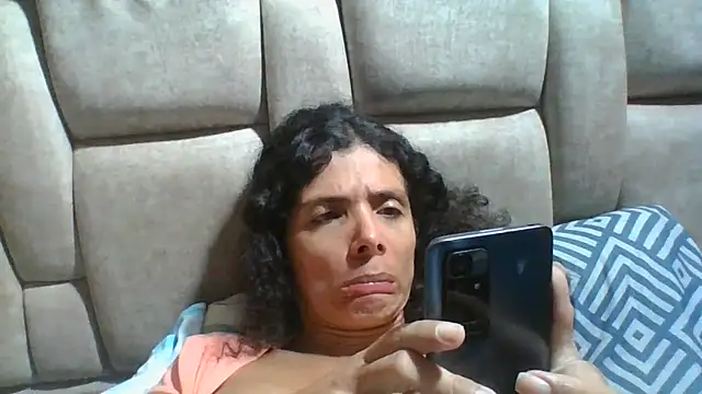 Snapshot of Nadia_Monroe chatting on 06-26-26, 04:11 Nadia Monroe online show from 06-26-26, 04:11