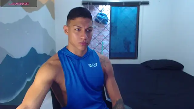 Snapshot of aalan_foxter chatting on 01-17-25, 10:34 aalan foxter online show from 01-17-25, 10:34