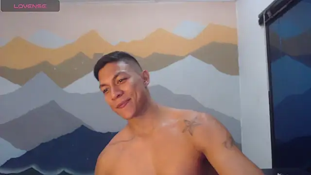 Snapshot of aalan_foxter chatting on 02-18-25, 06:04 aalan foxter online show from 02-18-25, 06:04