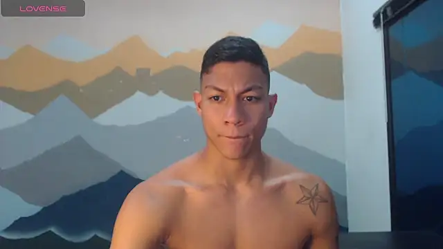 Snapshot of aalan_foxter chatting on 02-19-25, 02:12 aalan foxter online show from 02-19-25, 02:12