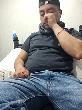 Snapshot of Potro23hotzen chatting on 11-13-25, 08:08 Potro23hotzen online show from 11-13-25, 08:08