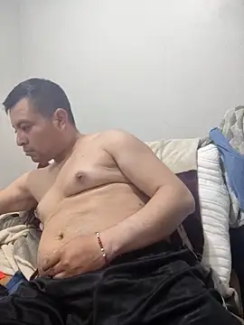 Potro23hotzen online show from 04-12-26, 07:19