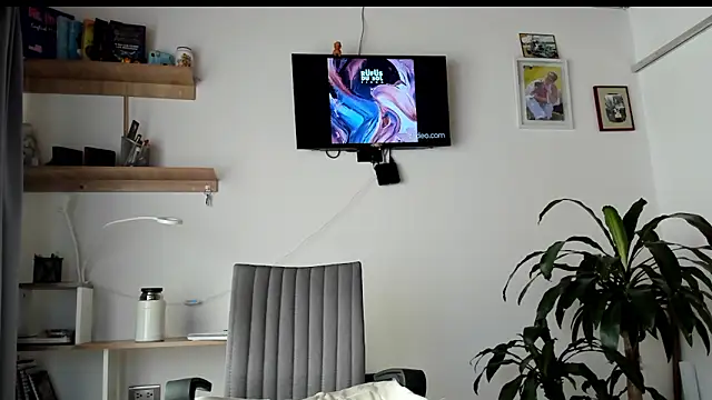 manucute 23  online show from 03-12-26, 04:24