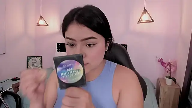 Oriana Guzman online show from 09-22-25, 11:29