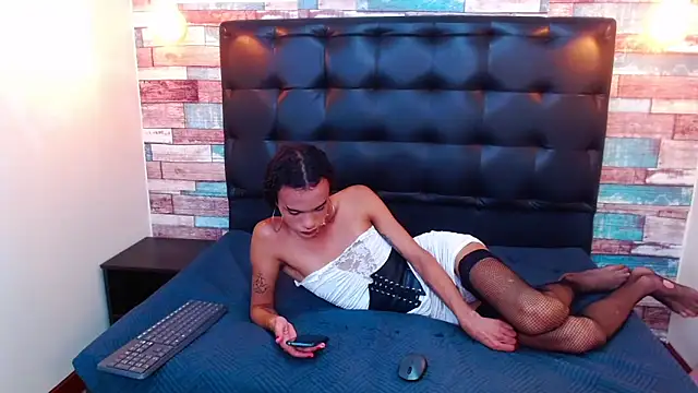 Snapshot of Foxy_Ella_ chatting on 03-14-25, 02:30 Foxy Ella online show from 03-14-25, 02:30