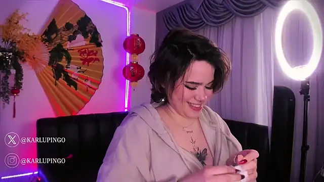 albaismynameX online show from 02-14-25, 06:08