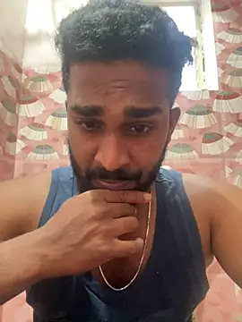 Snapshot of Handsomehunk_4U chatting on 12-23-24, 11:57 Handsomehunk 4U online show from 12-23-24, 11:57