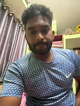 Snapshot of Handsomehunk_4U chatting on 01-26-25, 06:07 Handsomehunk 4U online show from 01-26-25, 06:07