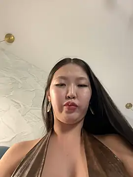 Snapshot of Aiko_Yumi chatting on 03-09-25, 02:54 Aiko Yumi online show from 03-09-25, 02:54