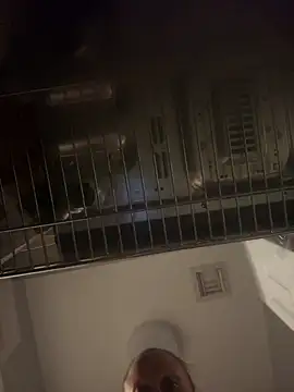 Snapshot of SexyB214 chatting on 03-05-25, 02:57 SexyB214 online show from 03-05-25, 02:57