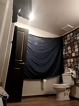 Snapshot of SexyB214 chatting on 09-23-25, 10:51 SexyB214 online show from 09-23-25, 10:51