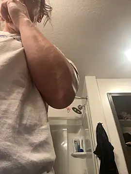 Snapshot of SexyB214 chatting on 09-26-25, 07:51 SexyB214 online show from 09-26-25, 07:51