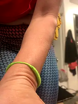 Snapshot of SexyB214 chatting on 11-20-25, 04:29 SexyB214 online show from 11-20-25, 04:29