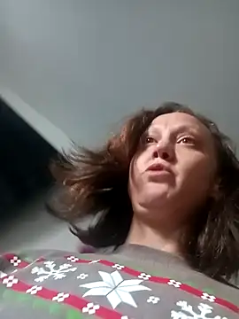 Snapshot of SexyB214 chatting on 11-24-25, 05:45 SexyB214 online show from 11-24-25, 05:45