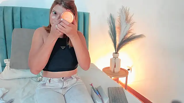 Snapshot of MirandaRoxx chatting on 01-29-25, 06:07 MirandaRoxx online show from 01-29-25, 06:07