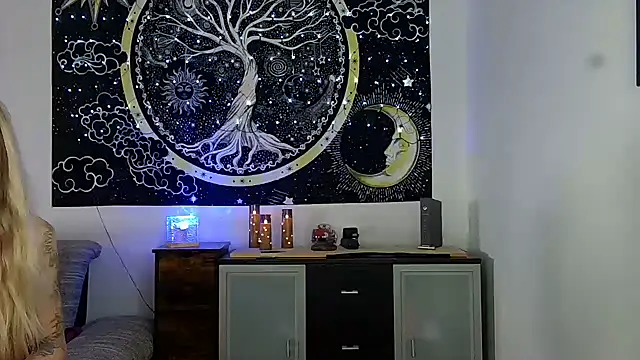 SexxyLiviaa online show from 02-12-26, 11:05