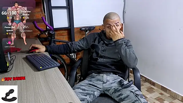 Marck Muscle online show from 11-23-25, 04:23