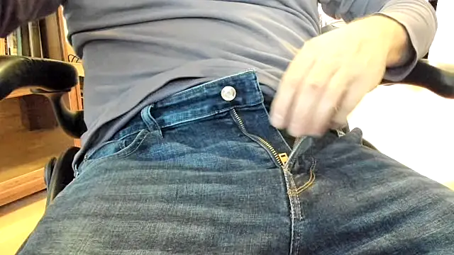 massive cum online show from 12-19-24, 04:57