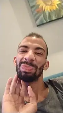 Snapshot of UncutToyBoy23cm chatting on 03-14-25, 02:31 UncutToyBoy23cm online show from 03-14-25, 02:31