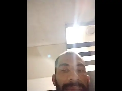 Snapshot of UncutToyBoy23cm chatting on 12-20-25, 09:33 UncutToyBoy23cm online show from 12-20-25, 09:33