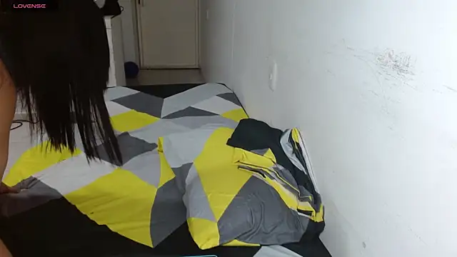 Mia Adell 11 online show from 10-09-25, 03:37