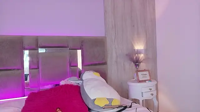 AbrilBrent online show from 02-17-26, 08:04