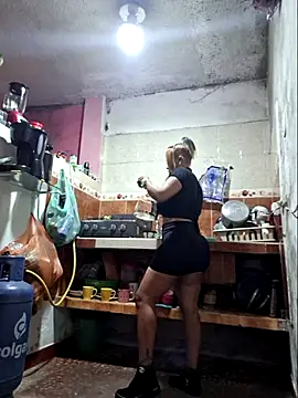 gatadeojosclaros online show from 04-25-26, 01:52