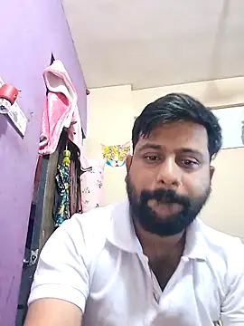 Snapshot of GlassBarge9 chatting on 03-08-25, 02:19 GlassBarge9 online show from 03-08-25, 02:19