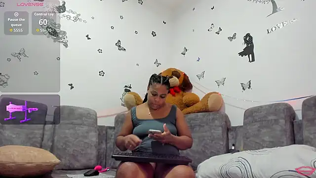 BrianaHazel online show from 11-10-25, 12:09