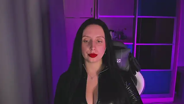 Christy Calypso online show from 04-15-26, 03:52