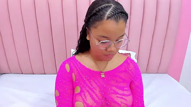 ISABELLA 020 online show from 02-04-25, 12:11