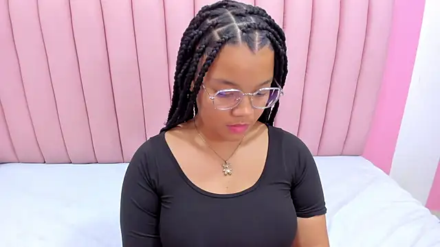 ISABELLA 020 online show from 02-12-25, 03:16