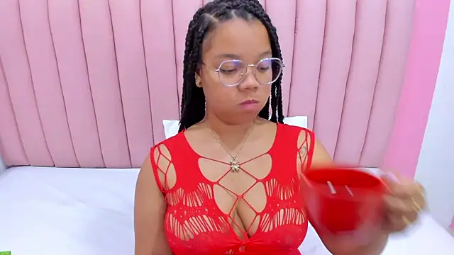 ISABELLA 020 online show from 02-19-25, 12:22