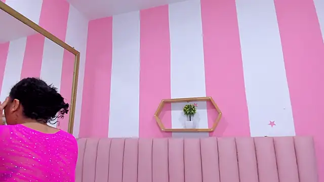 ISABELLA 020 online show from 03-08-25, 11:05